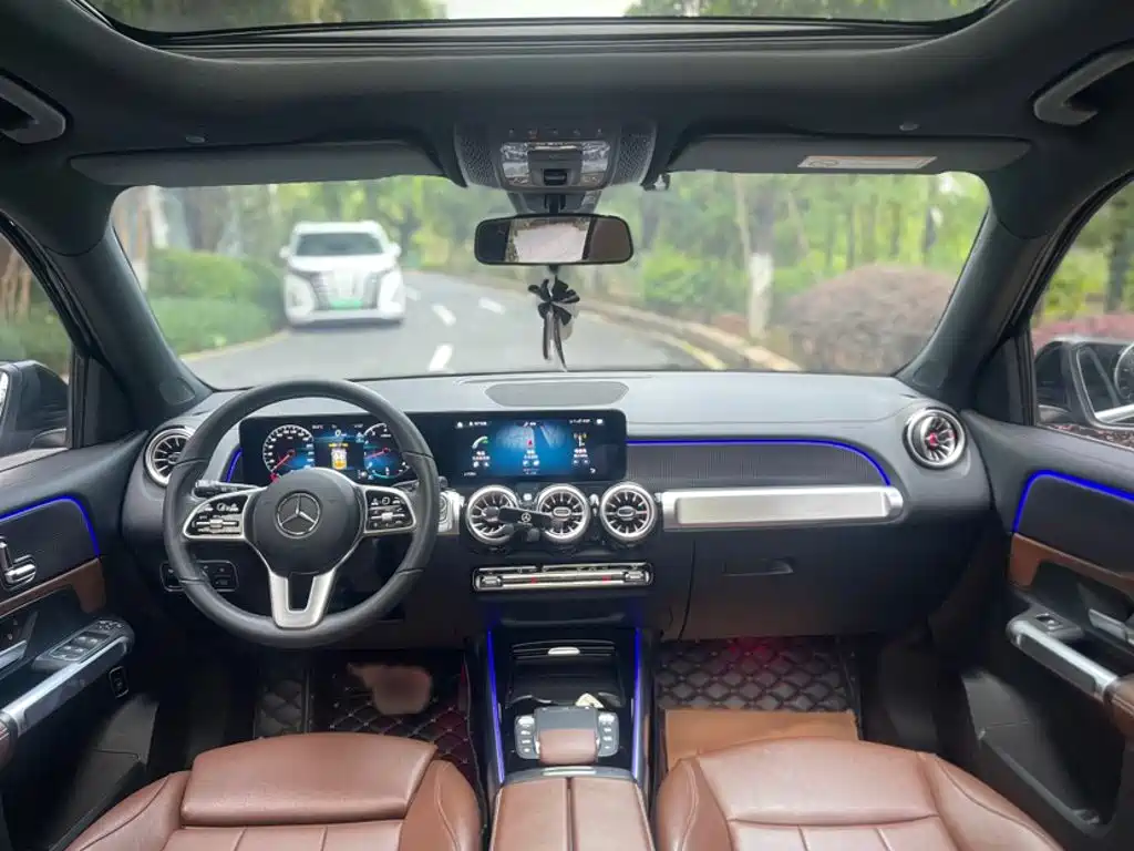 Mercedes-Benz GLB 2023 — фото 23