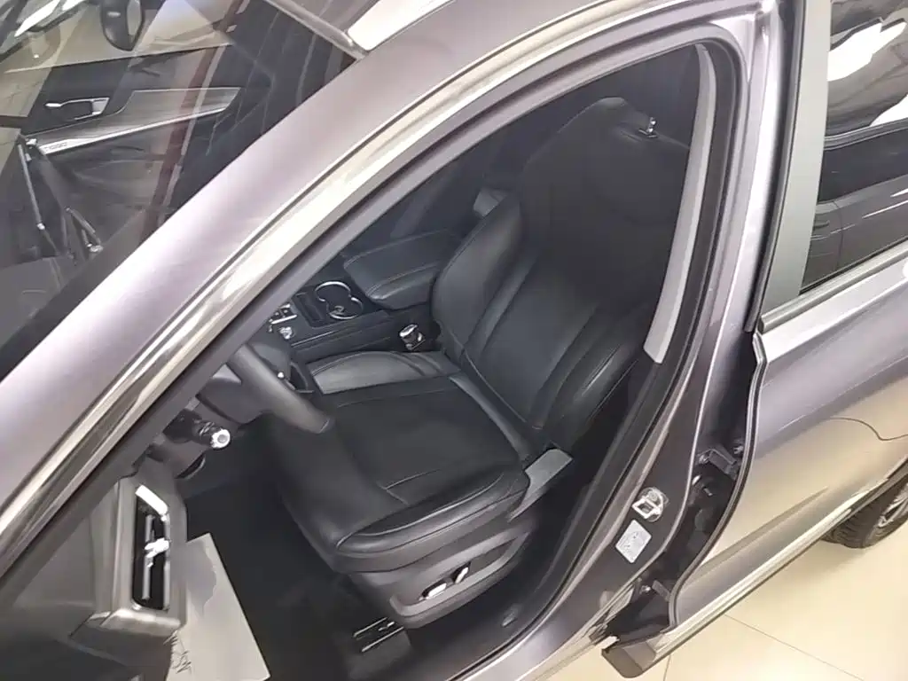 Chery Tiggo 8 2022 — фото 15