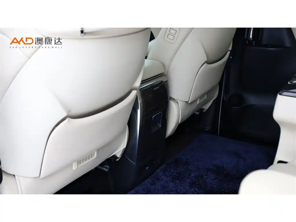 Toyota Alphard 2018 — фото 10