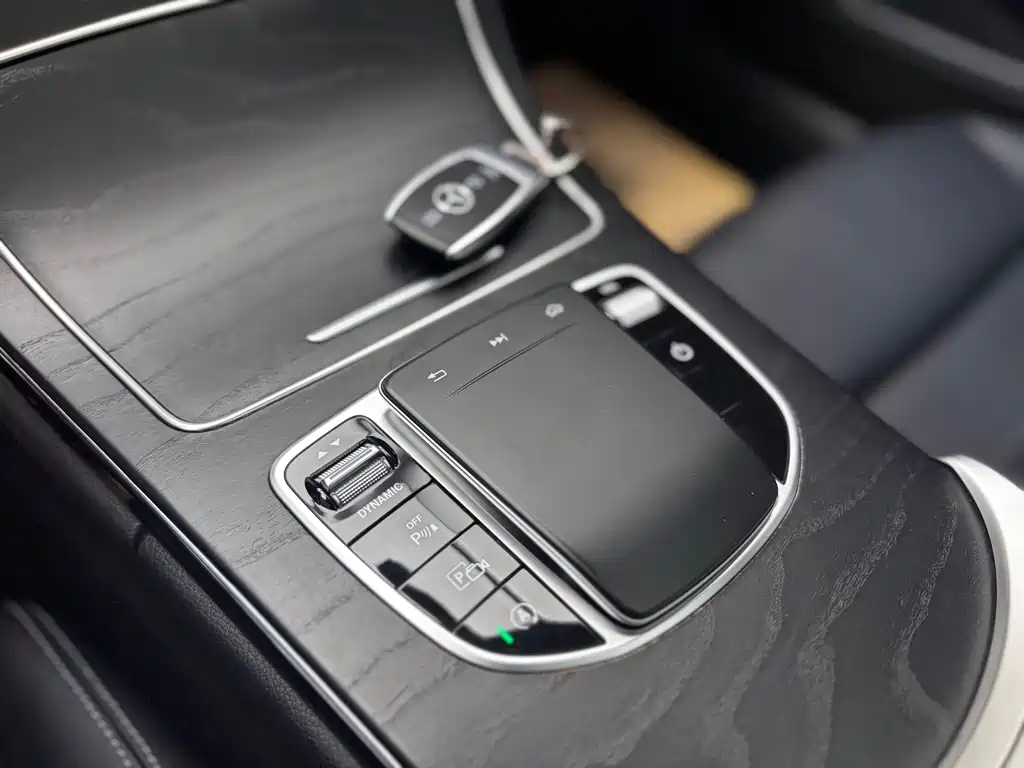 Mercedes-Benz C-Class 2020 — фото 12