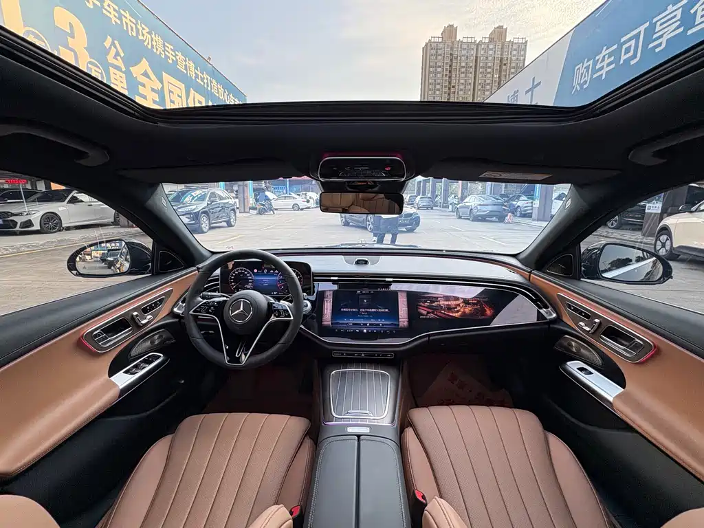 Mercedes-Benz E-Class 2025 — фото 11