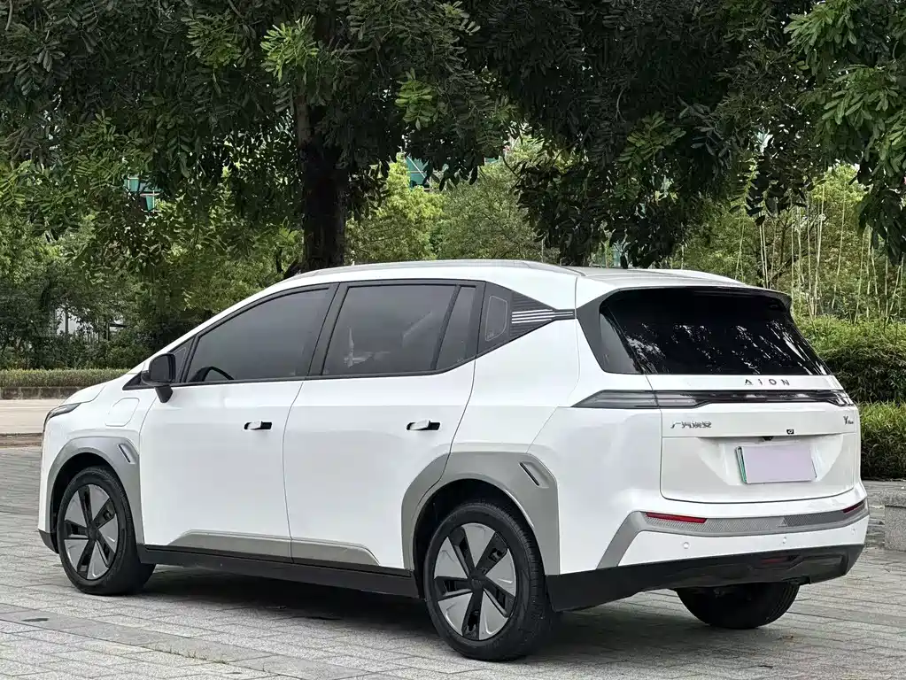 Aion Y 2024