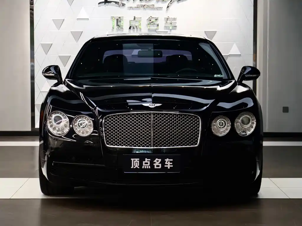 Bentley Flying Spur 2017 — фото 2
