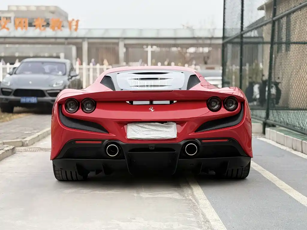 Ferrari F8 2019 — фото 5