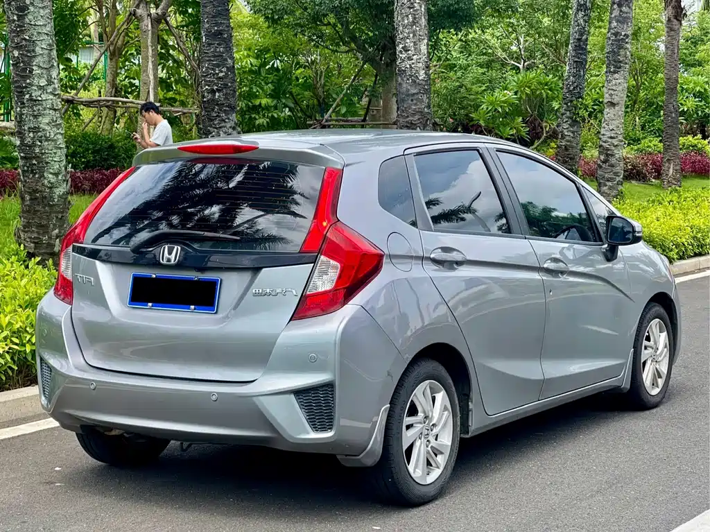 Honda Fit 2015 — фото 9