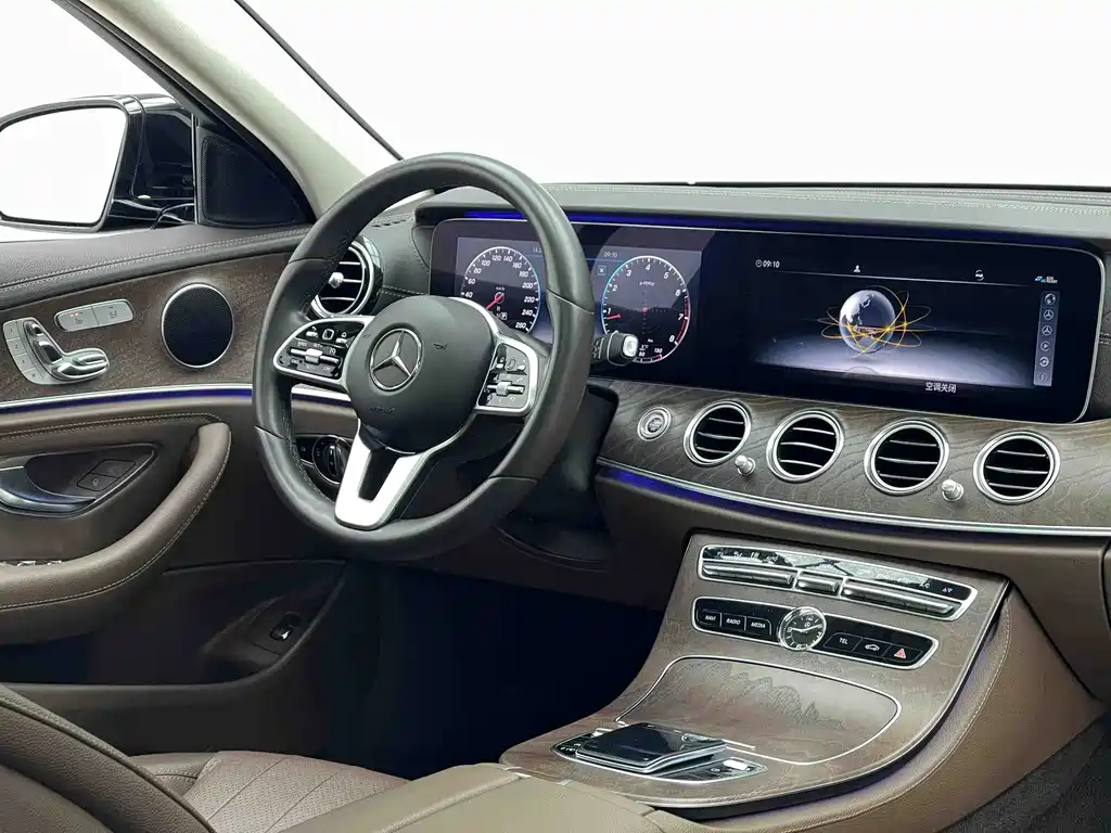 Mercedes-Benz E-Class 2019 — фото 8
