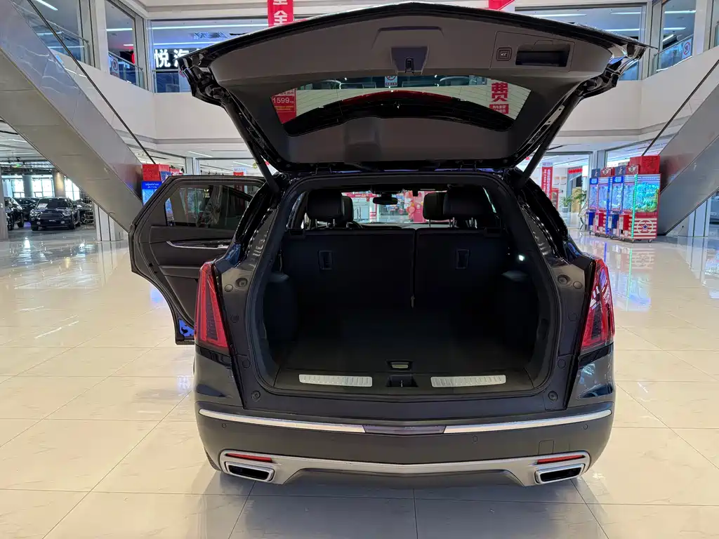 Cadillac XT5 2022 — фото 9