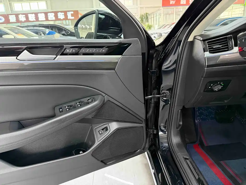Volkswagen Phideon 2020 — фото 10