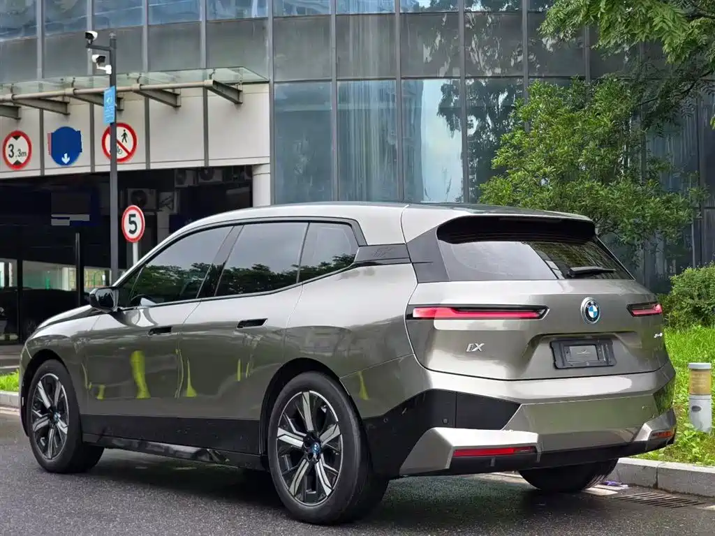BMW iX 2024
