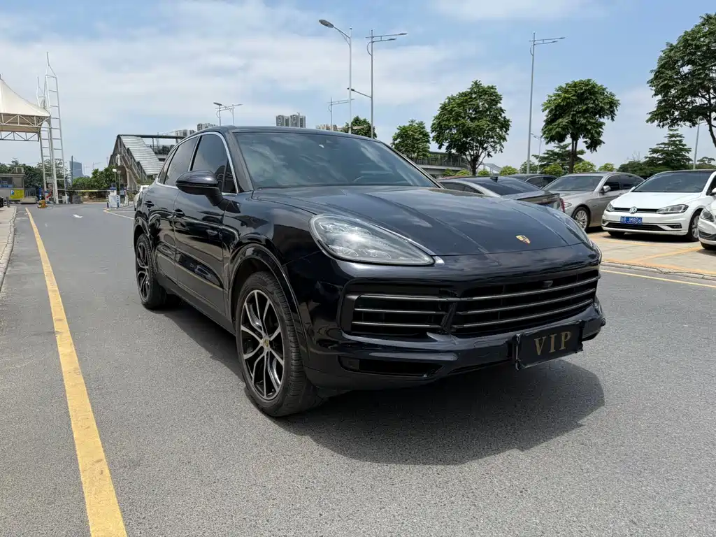 Porsche Cayenne 2019 — фото 3