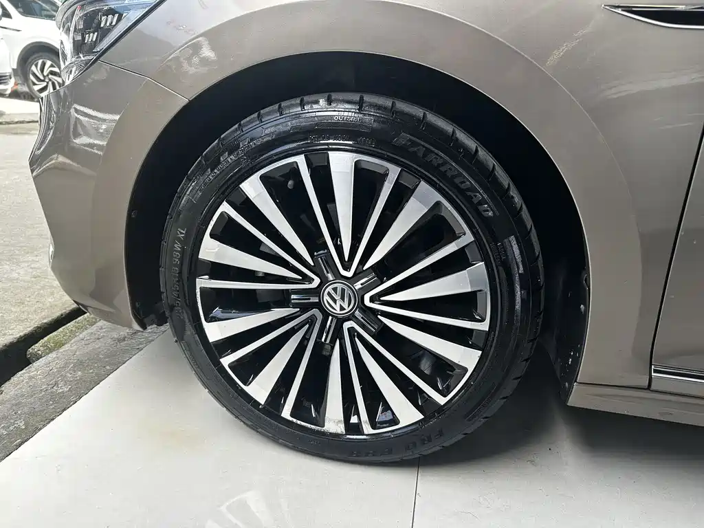 Volkswagen Passat 2019 — фото 4