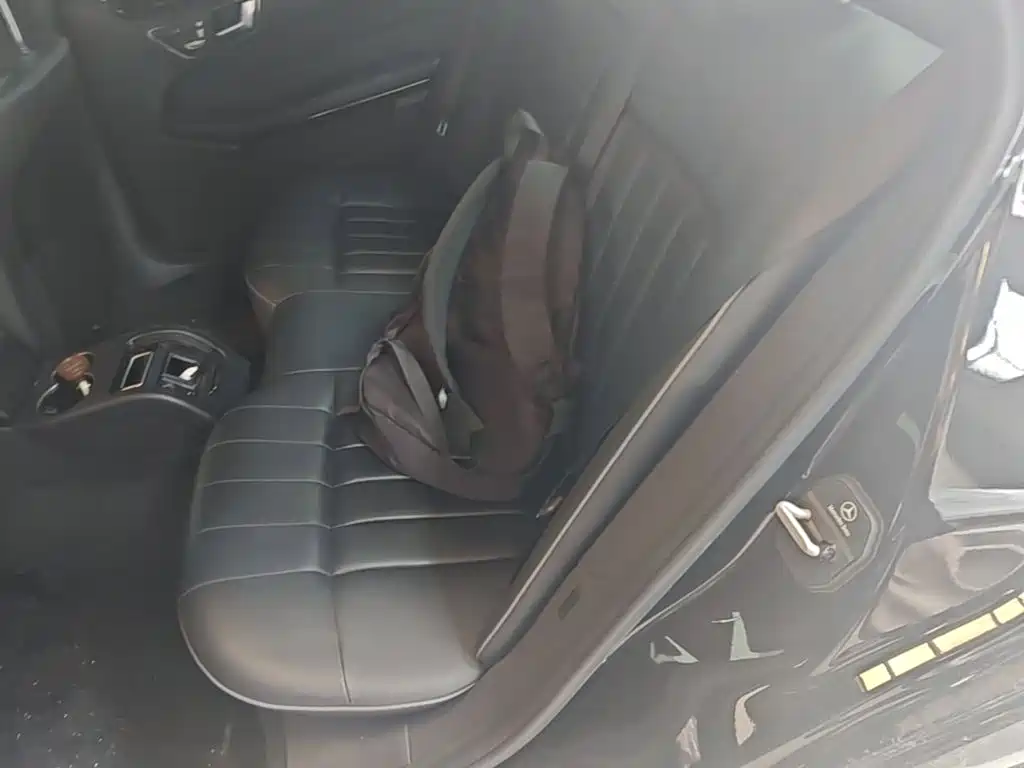 Mercedes-Benz E-Class 2017 — фото 17