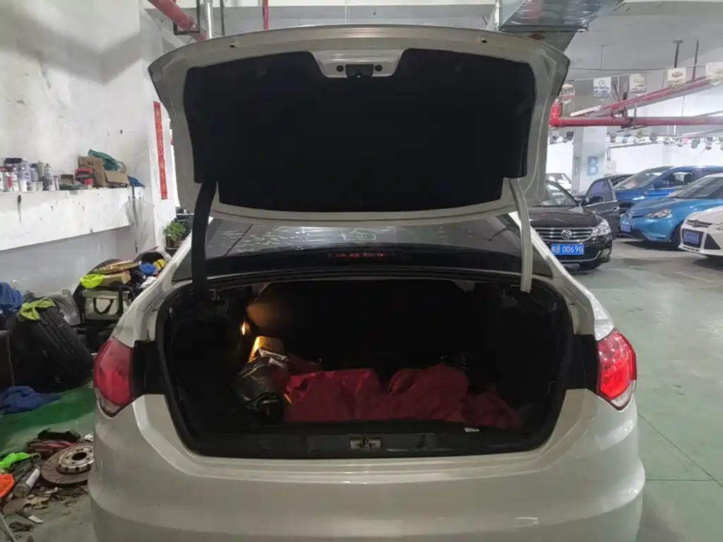 Citroen C4L 2015 — фото 19