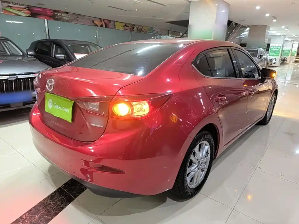 Mazda 3 Angkesela 2015