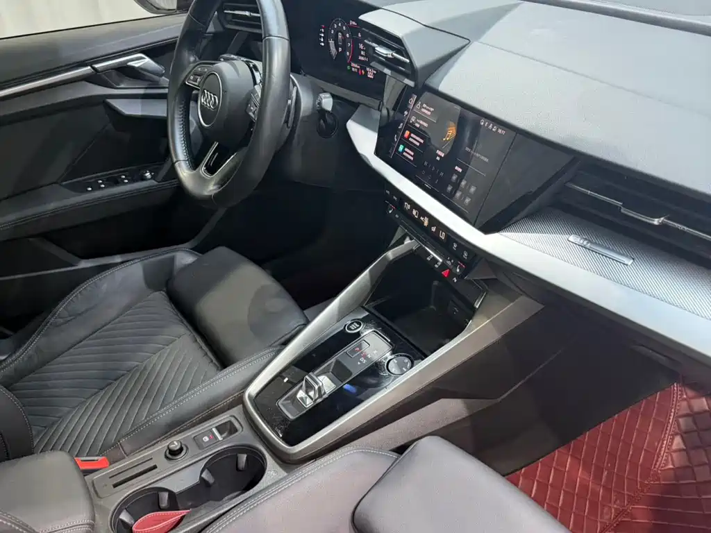 Audi A3 2022 — фото 12