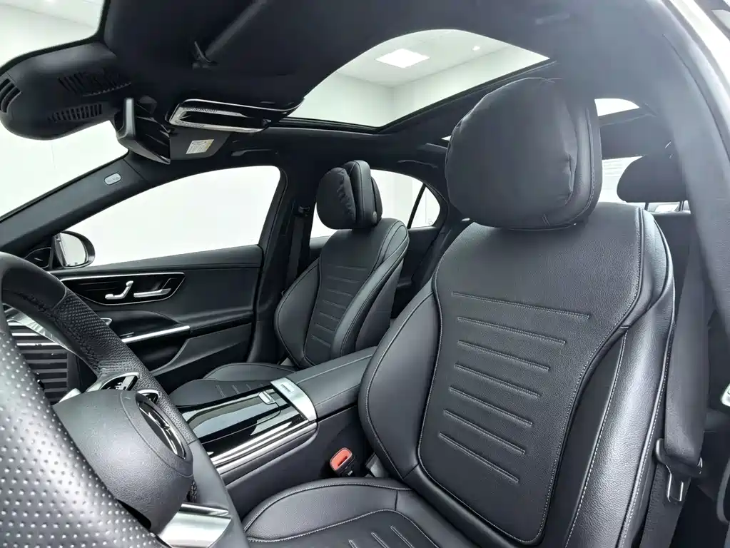 Mercedes-Benz C-Class 2023 — фото 7