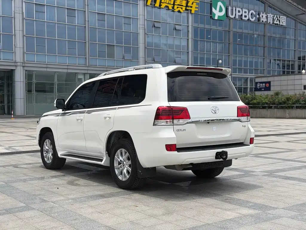 Toyota Land Cruiser 2019 — фото 14