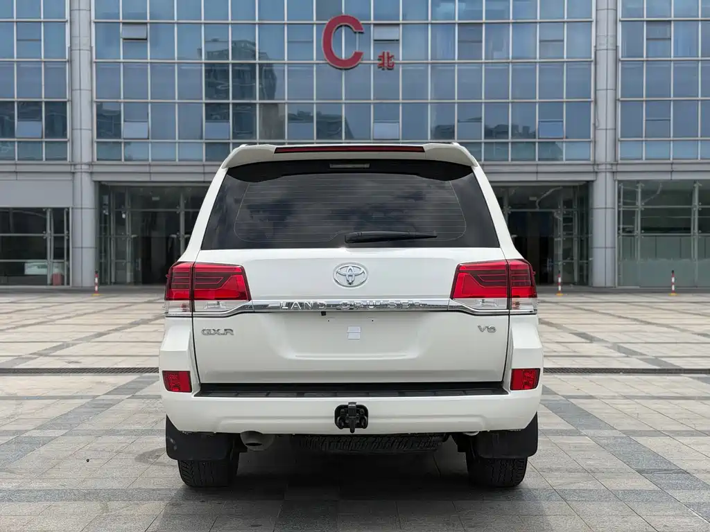 Toyota Land Cruiser 2019 — фото 15