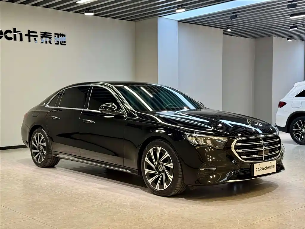 Mercedes-Benz E-Class 2024