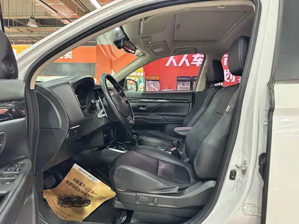 Mitsubishi Outlander 2017