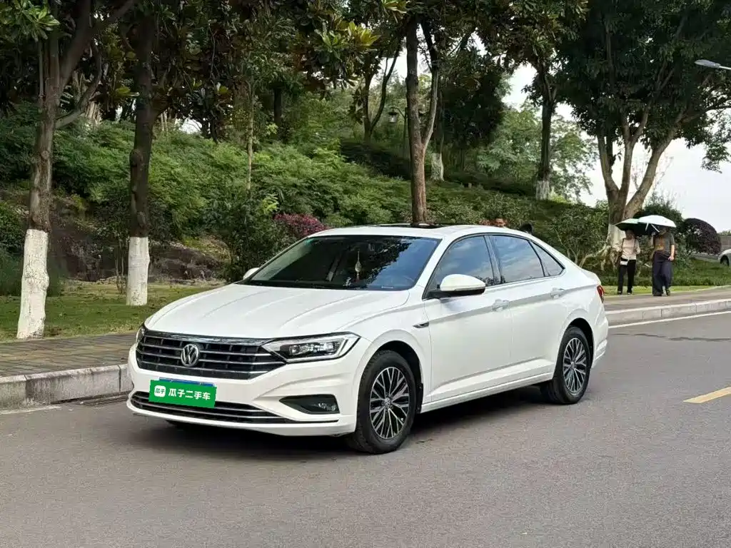 Volkswagen Sagitar 2019