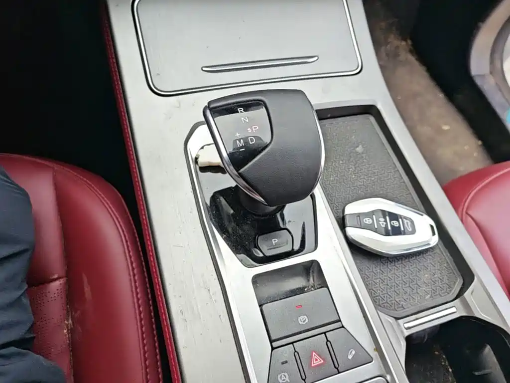 Jetour X70 PLUS 2025 — фото 14