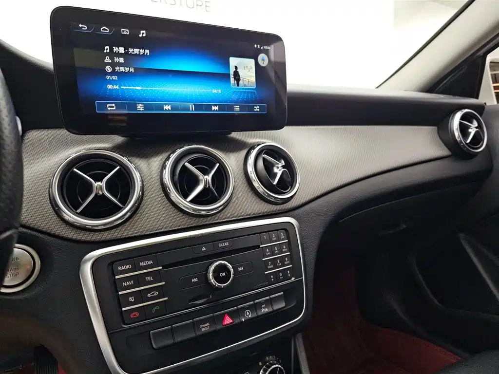 Mercedes-Benz GLA 2017 — фото 11