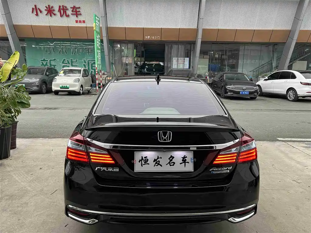 Honda Accord 2018 — фото 13