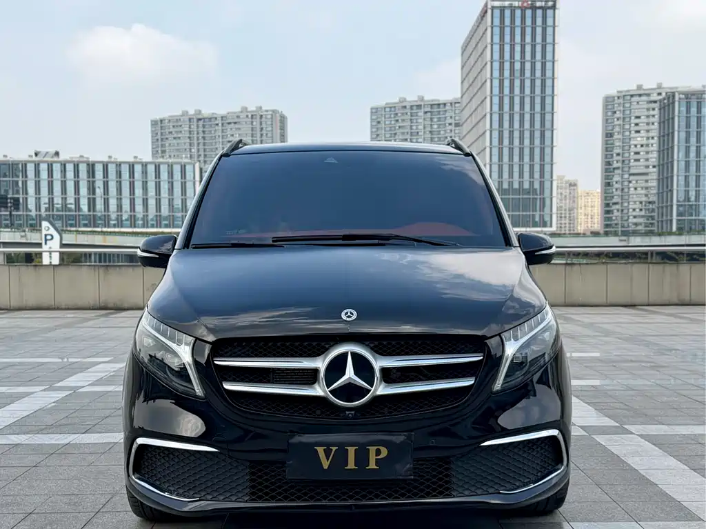 Mercedes-Benz V-Class 2023 — фото 2