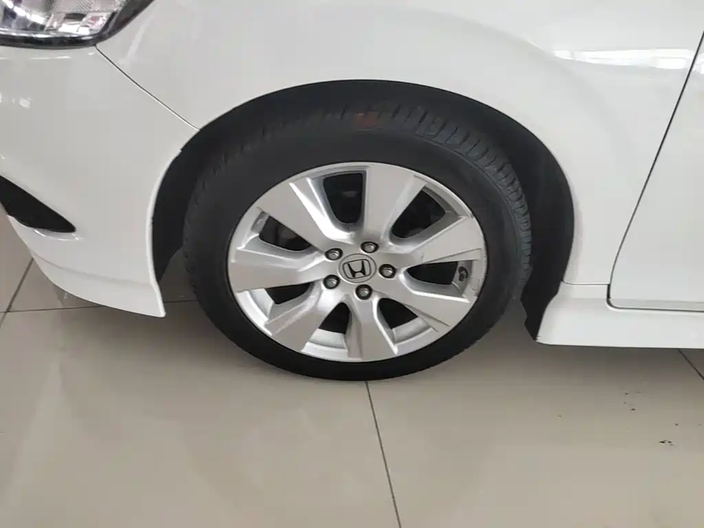 Honda Jade 2016 — фото 23