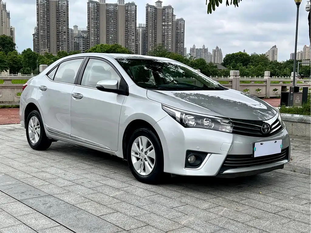 Toyota Corolla 2016 — фото 3
