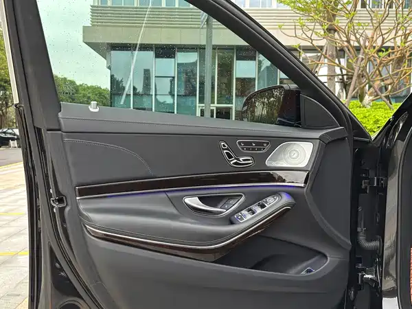 Mercedes-Benz Maybach S-Class 2020