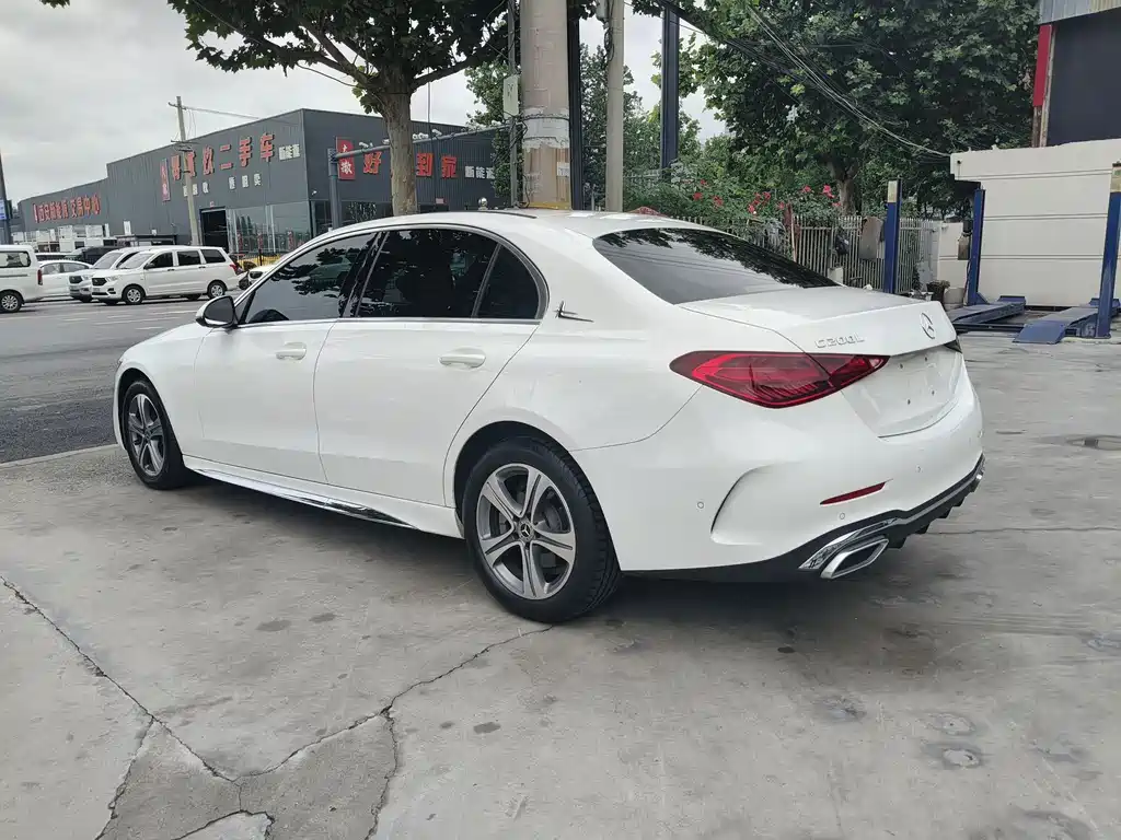 Mercedes-Benz C-Class 2022