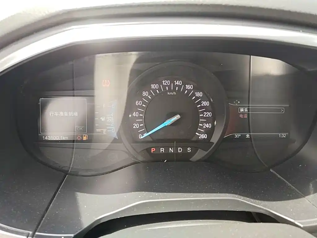 Ford Edge 2018 — фото 12