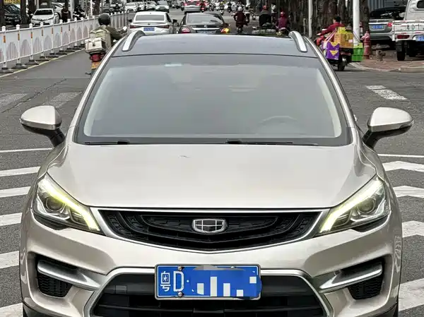 Geely Emgrand GS 2017