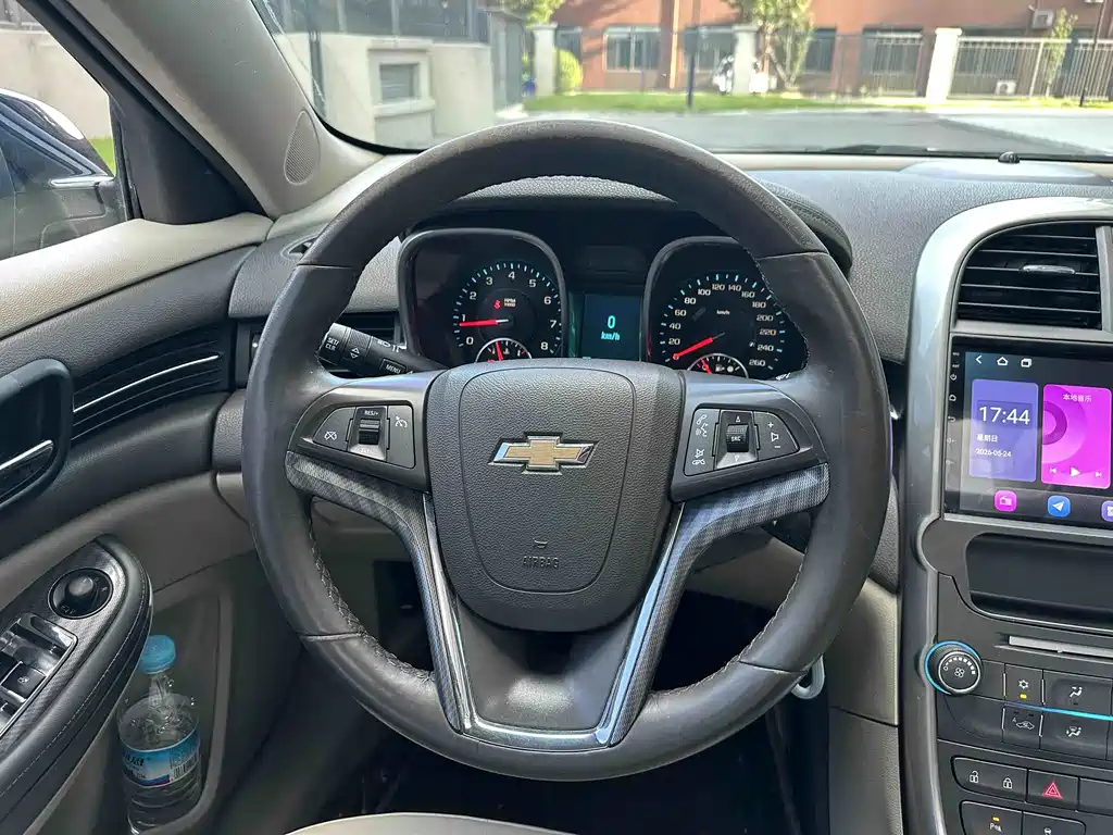 Chevrolet Malibu 2014 — фото 12