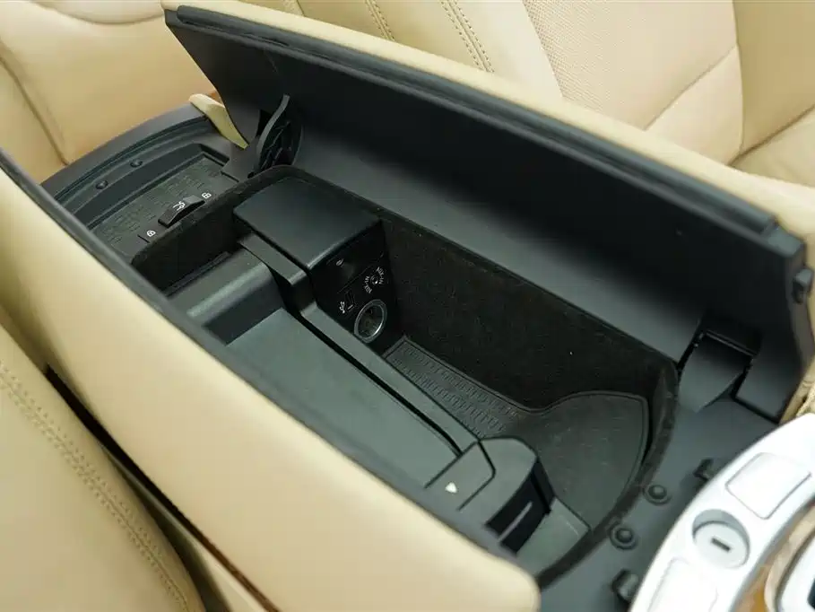 BMW 7 Series 2015 — фото 22