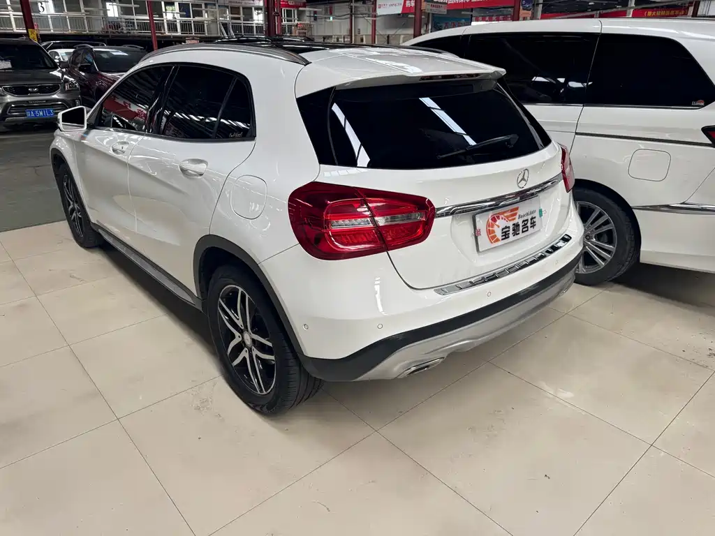 Mercedes-Benz GLA 2016 — фото 15