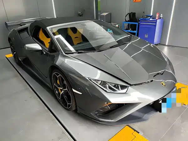 Lamborghini Huracan 2023