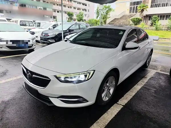 Buick Regal 2018