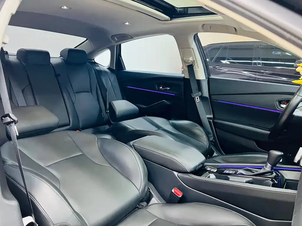 Honda Accord 2023 — фото 12