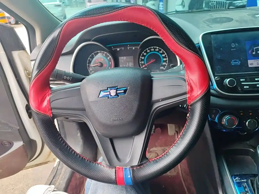 Chevrolet Cavalier 2018 — фото 11