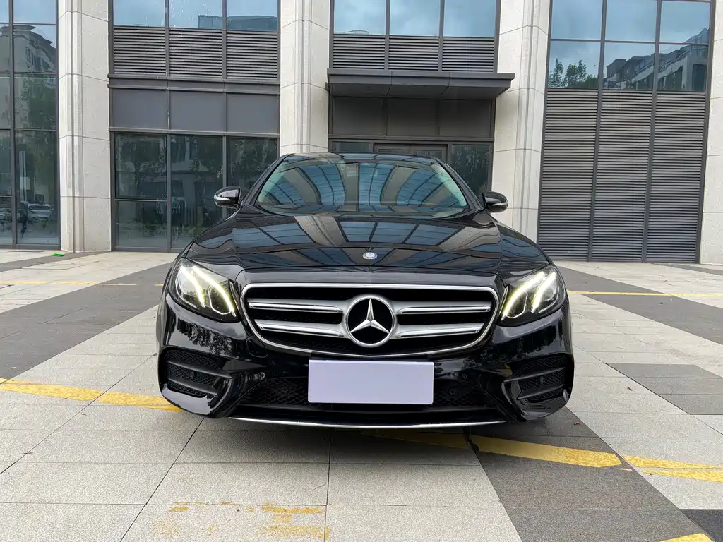 Mercedes-Benz E-Class 2017 — фото 8