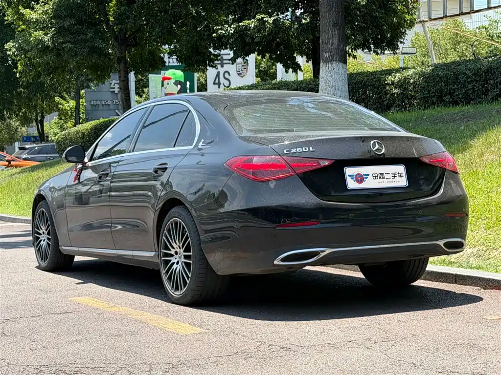 Mercedes-Benz C-Class 2024