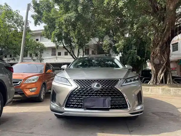 Lexus RX 2020