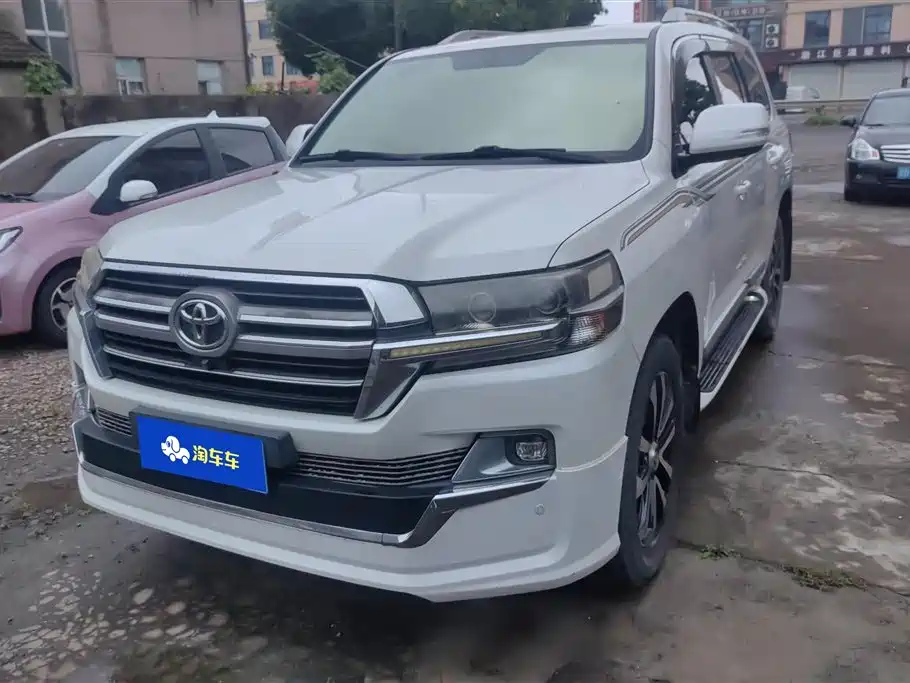 Toyota Land Cruiser 2019 — фото 1