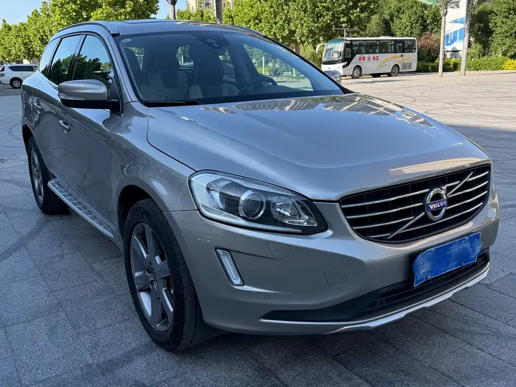 Volvo XC60 2014 — фото 7