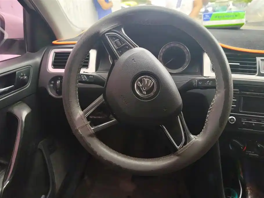 Skoda Rapid 2018 — фото 15