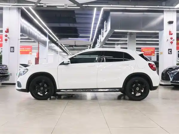 Mercedes-Benz GLA 2019