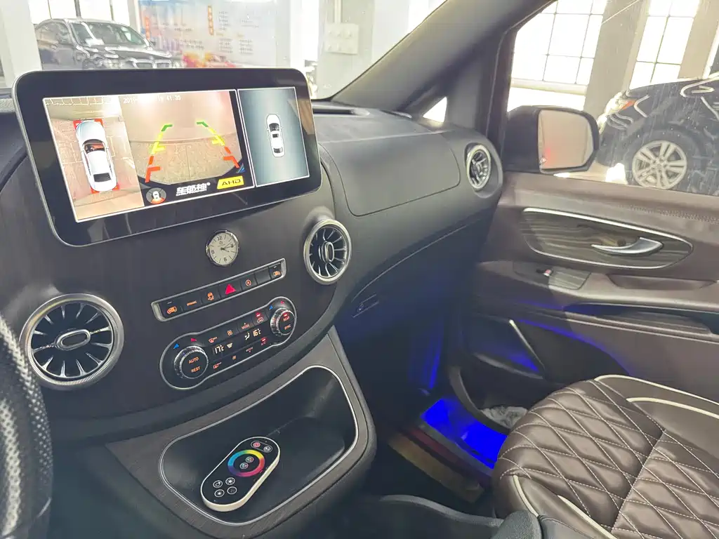 Mercedes-Benz Vito 2020 — фото 16